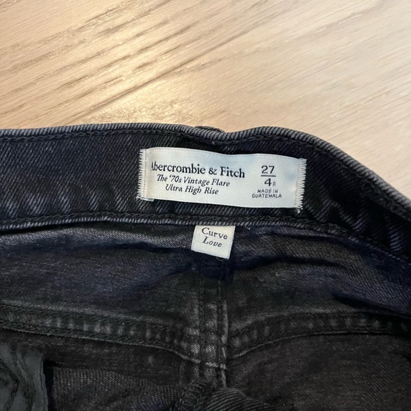 Abercrombie Ultra High Rise Vintage Flare - Picture 4 of 5